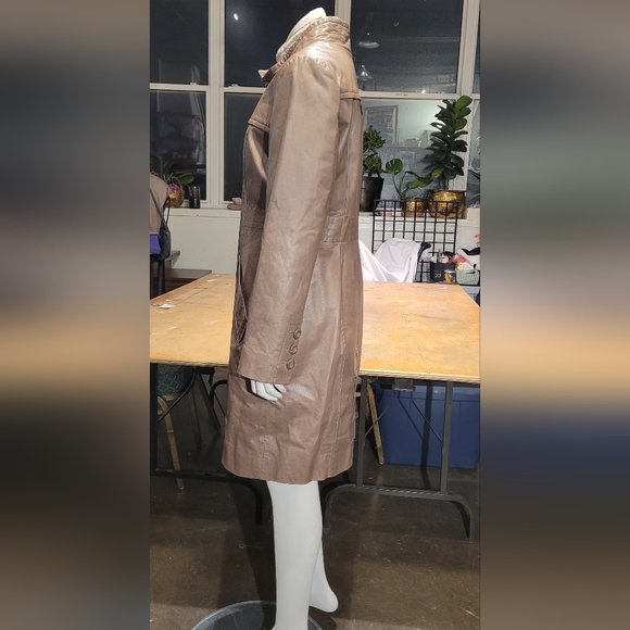 Danier taupe leather coat with under jacket liner size M like new - Picture 2 of 14